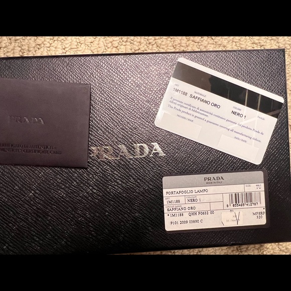 EUC Prada wallet with box - Picture 14 of 16